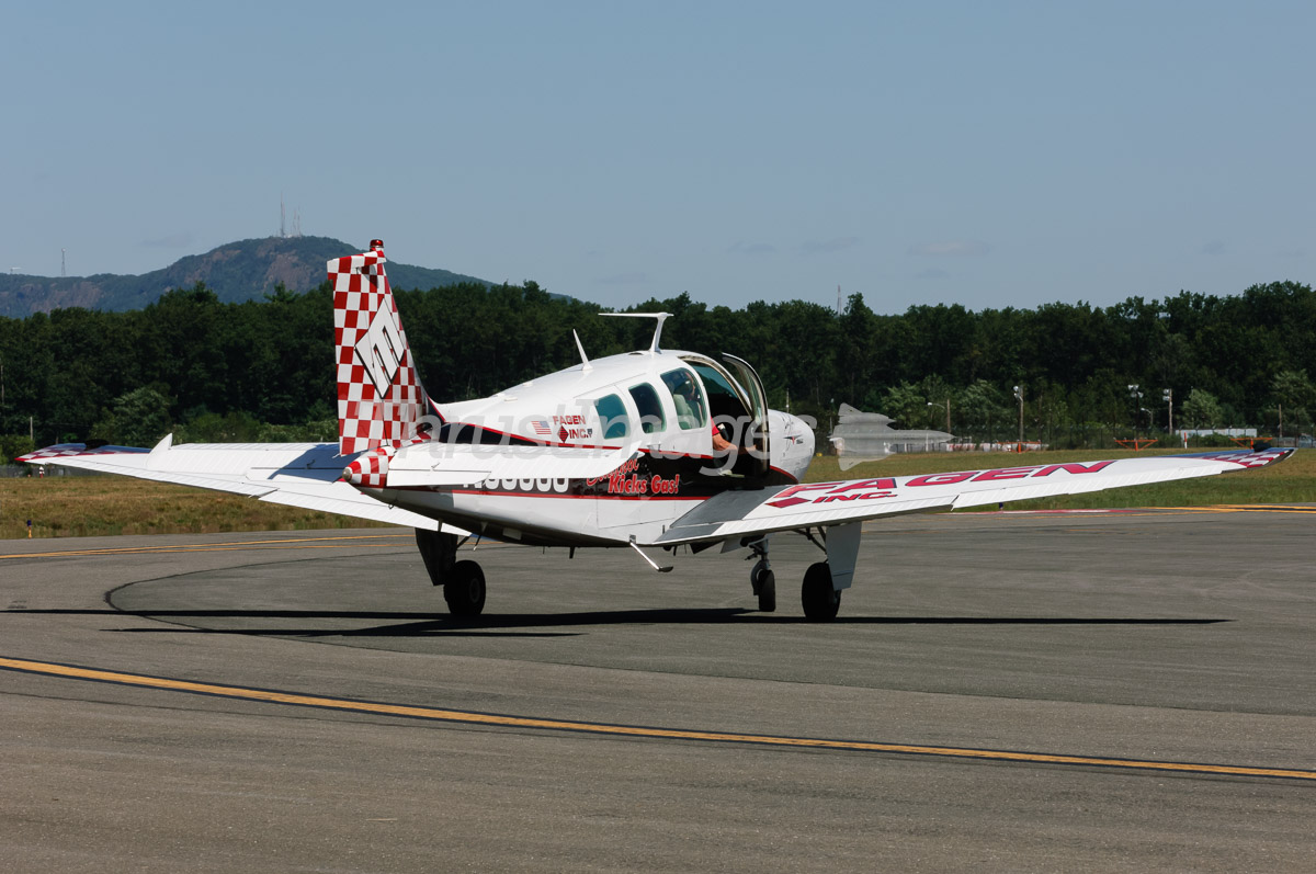 Beech A36 Bonanza 36Reg.: N6066SMSN: E-774